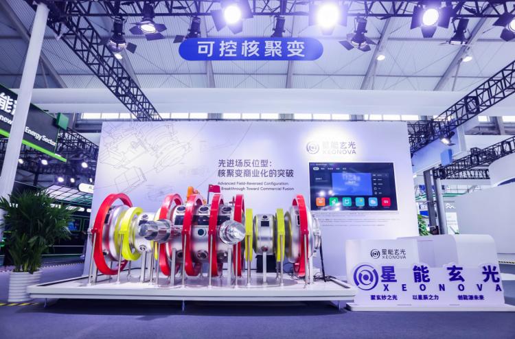 2025外滩大会亮点:机器人小镇与前沿科技展插图2 2025外滩大会亮点:机器人小镇与前沿科技展插图2