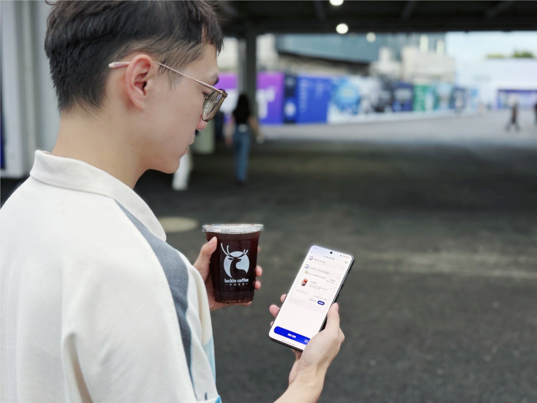 支付宝推出“AI付”服务，业内第一次在智能体内说话完成下单支付