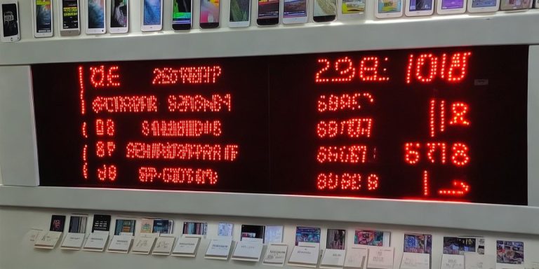 iPhone全系维修价格曝光 换屏2698元起电池809元起