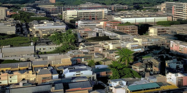 奔驰房车百万元免费体验 南宁人诚信温暖社会信任实验