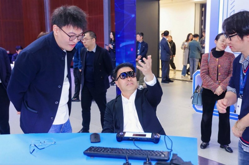 万有引力芯片重塑百克级XR眼镜体验插图3 万有引力芯片重塑百克级XR眼镜体验插图3