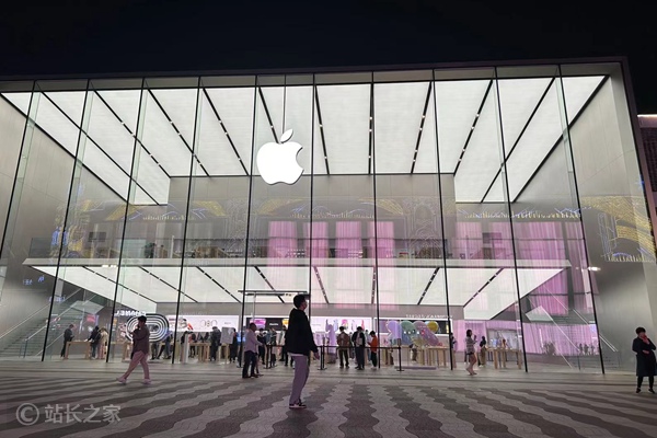 苹果20周年纪念款iPhone20 Pro系列发布 四曲面屏引领全面屏新趋势插图1