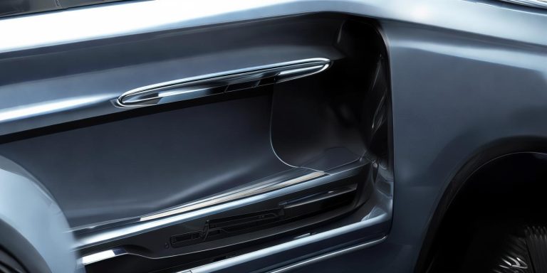 新一代SU7门把手升级三重电源设计 机械拉手应对断电极端情况