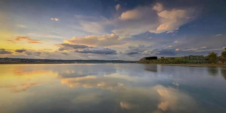 微笑型抑郁案例：福州女子白天热心肠夜里崩溃三年